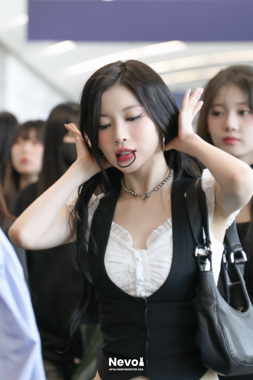 베이비몬스터 아사 은근슬겨_117481_1.jpg