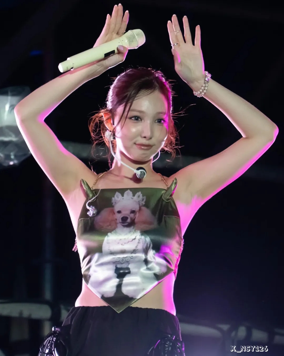 트와이스 나연 겨드랑이_118279_3.jpg