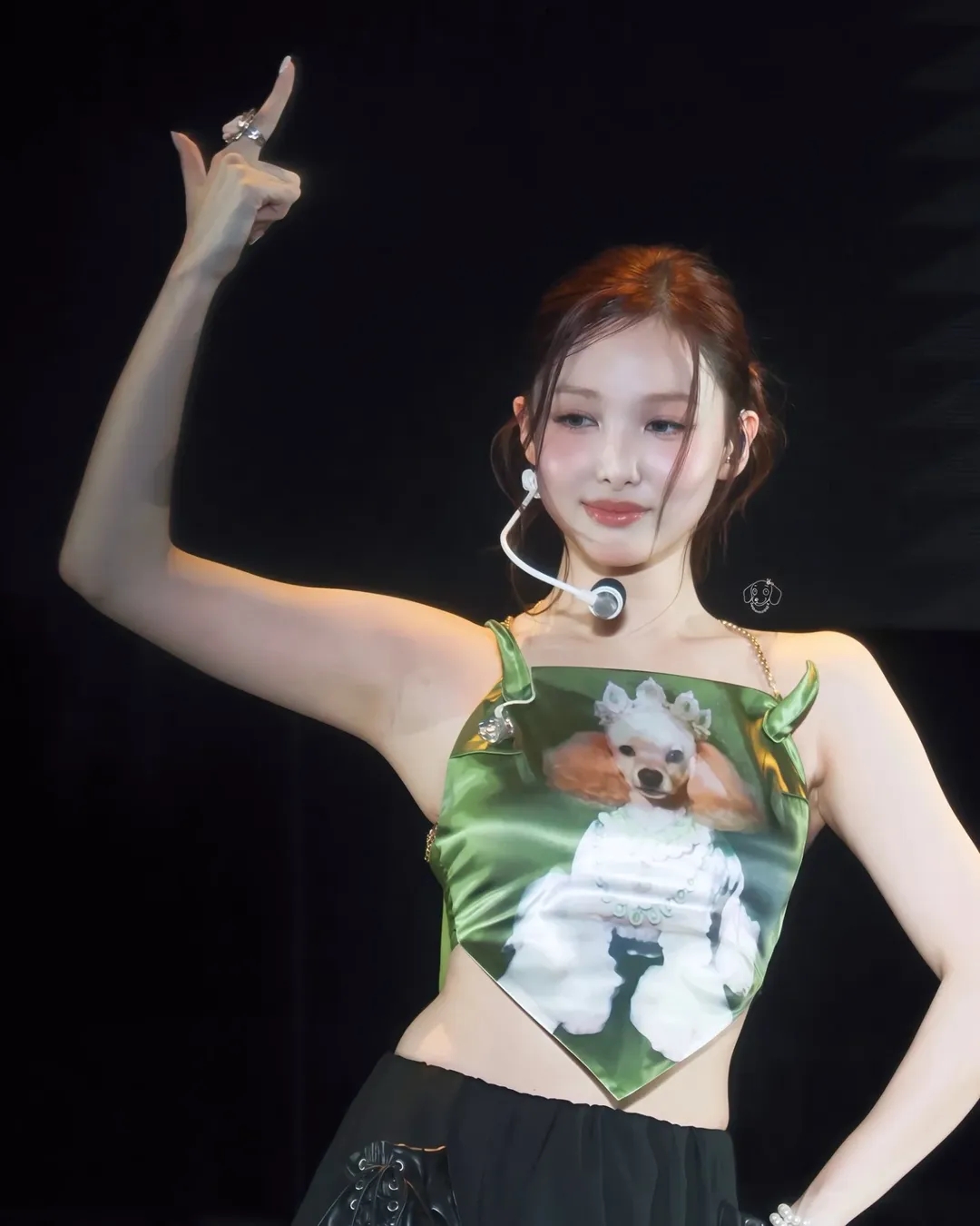 트와이스 나연 겨드랑이_118279_2.jpg