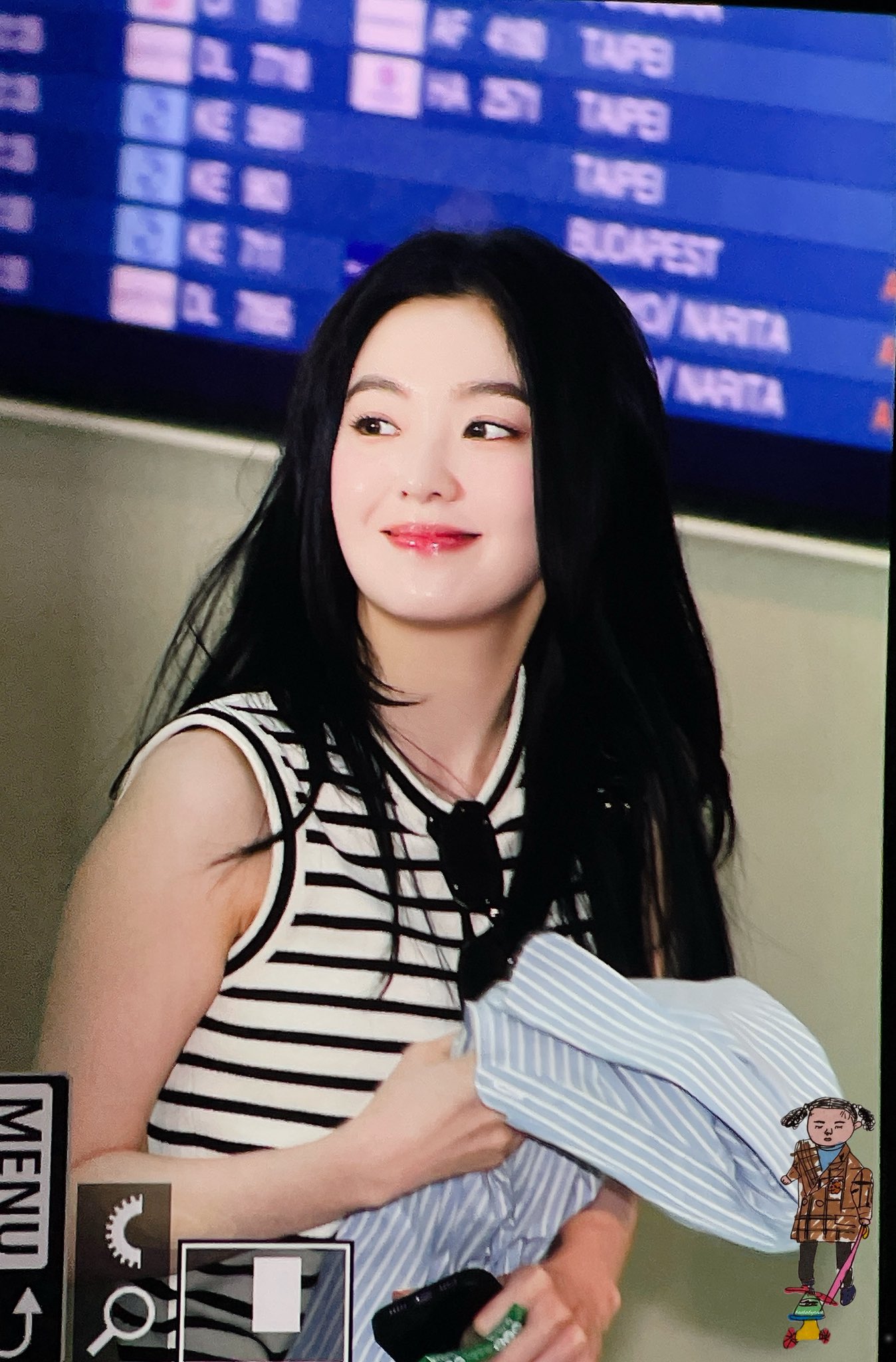 오늘자 아이린 민소매_116076_4.jpg