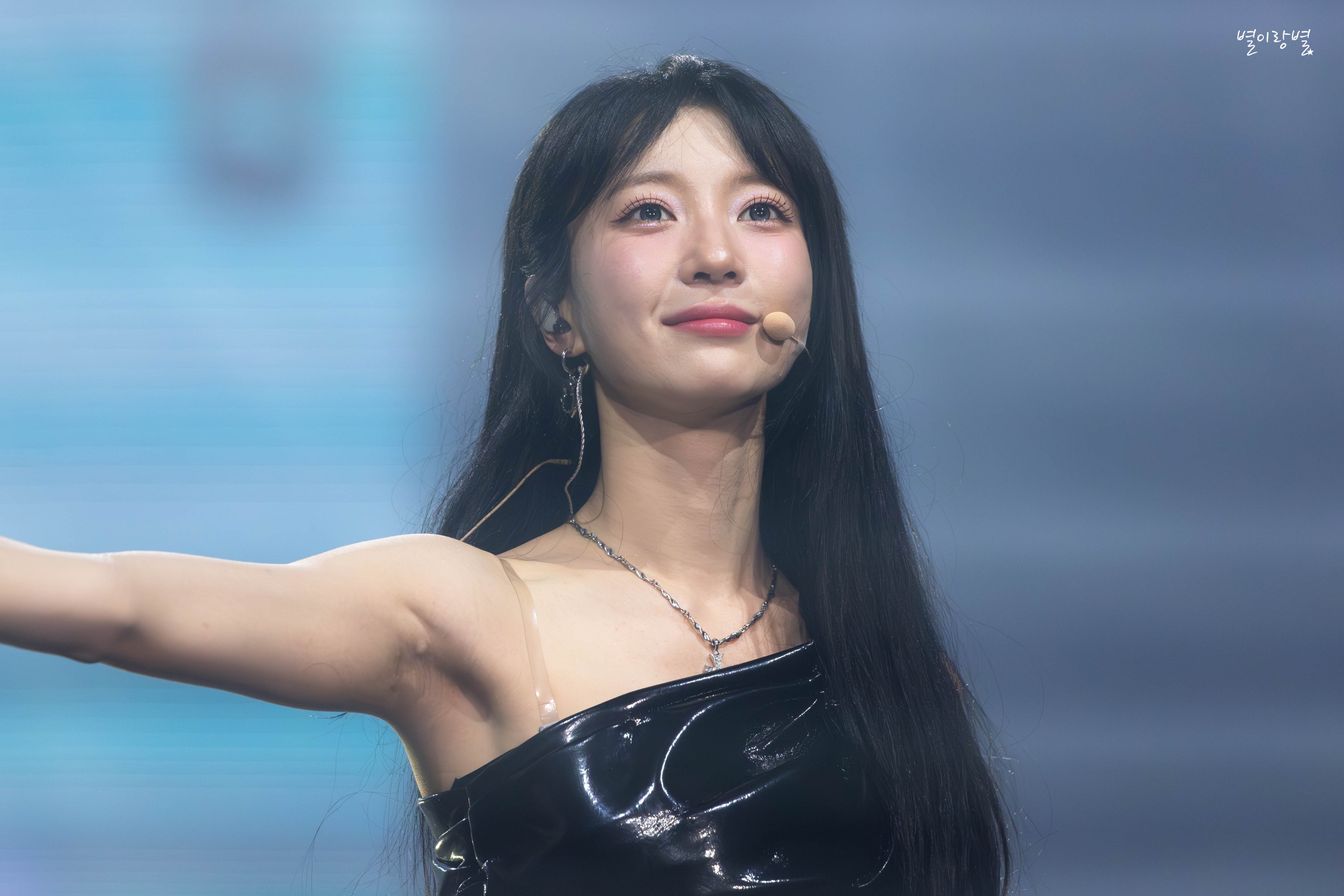 오마이걸 유빈_115625_2.jpg