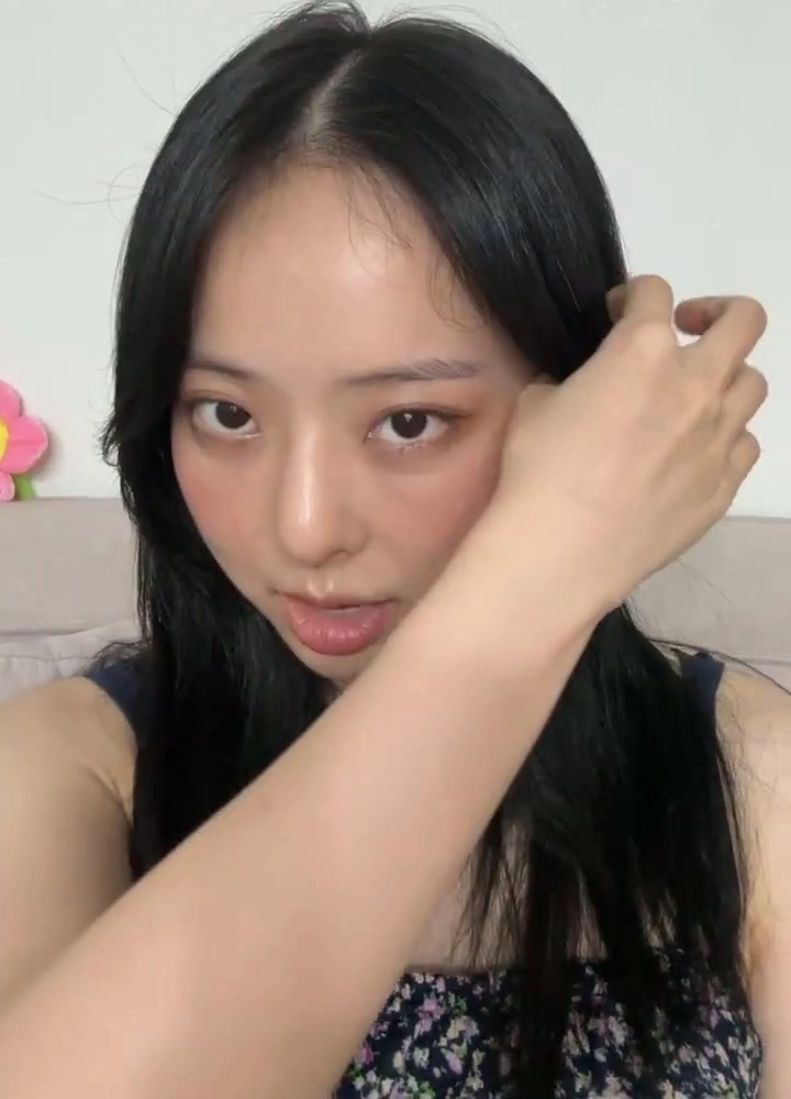 이달의소녀 비비_119703_1.webp