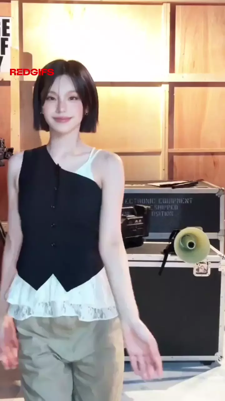 있지 예지 겨드랑이_121286_1.webp