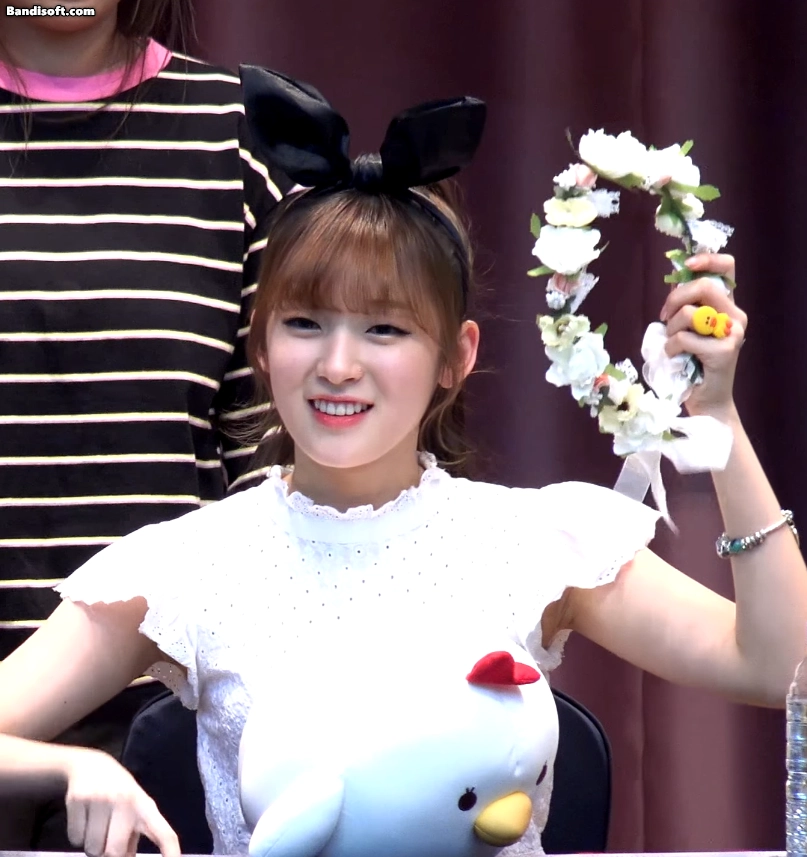 Oh My Girl2.webp