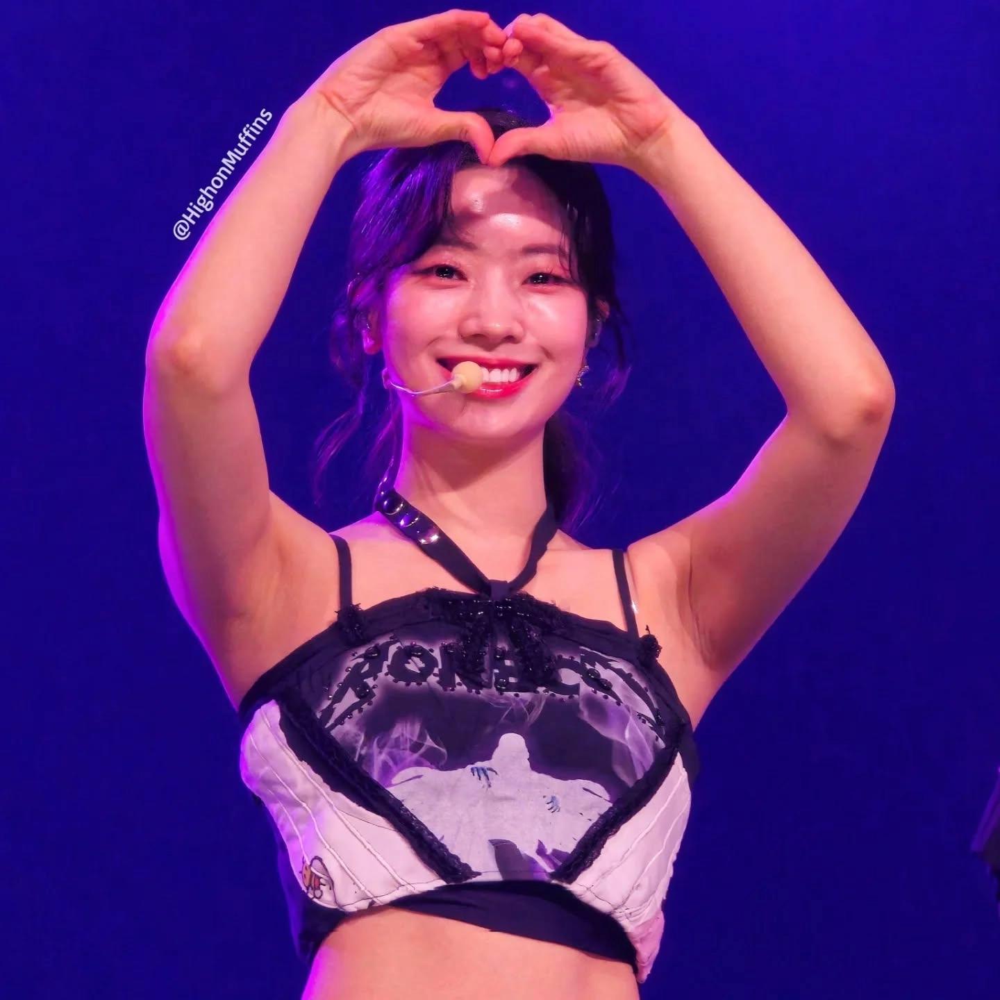 트와이스 다현 콘서트 팬 직촬 겨_113143_1.webp.jpg