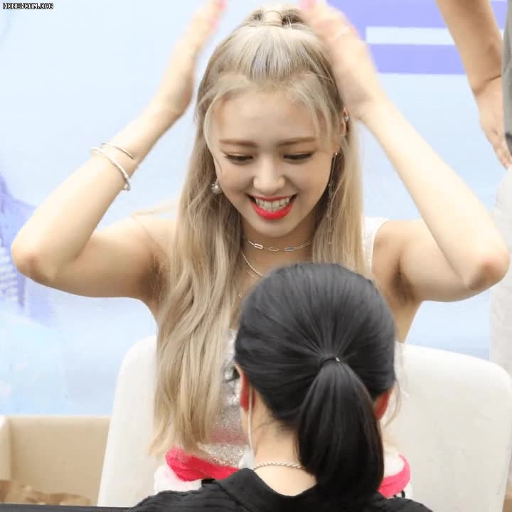 1631186258 (1).gif