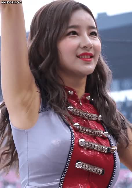 1630917596 (3).gif