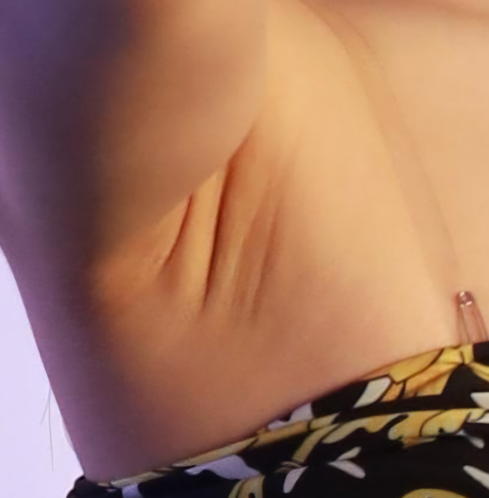 레드벨벳 예리 3단 확대 겨드랑이_115278_1.jpg
