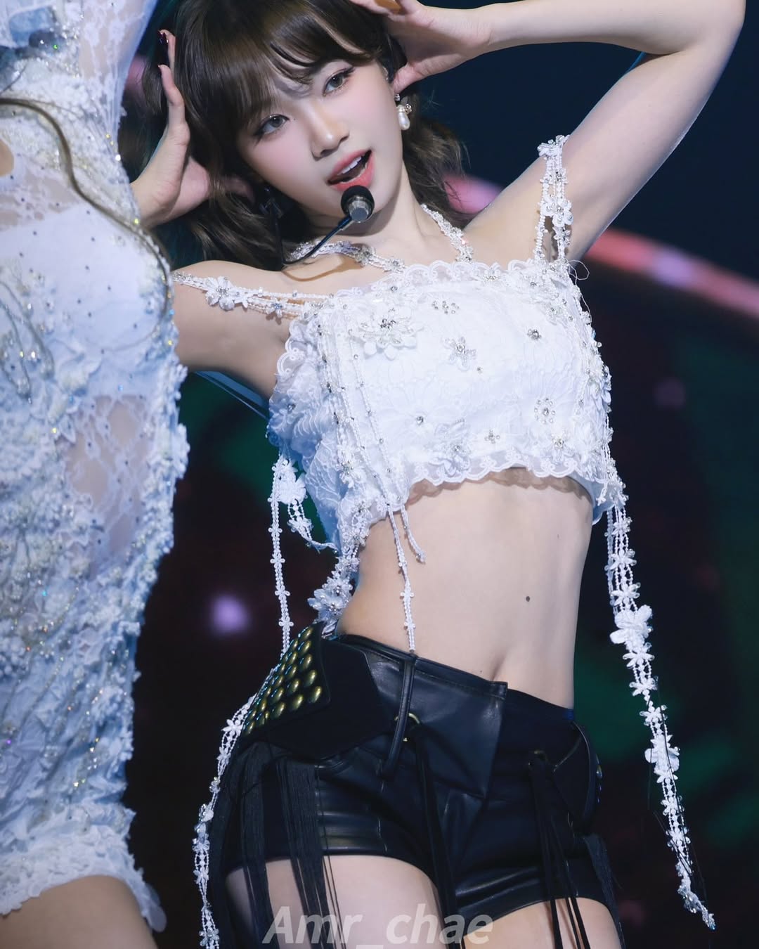 김채원 5장_115697_2.jpg