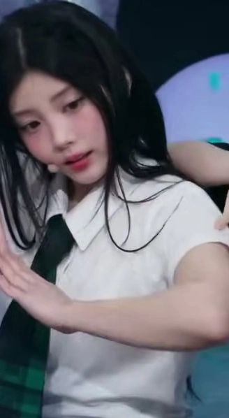 원희.webp_117698_13.webp