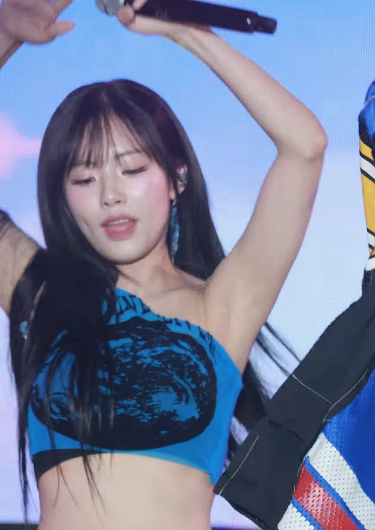 프로미스나인 박지원_123763_1.webp