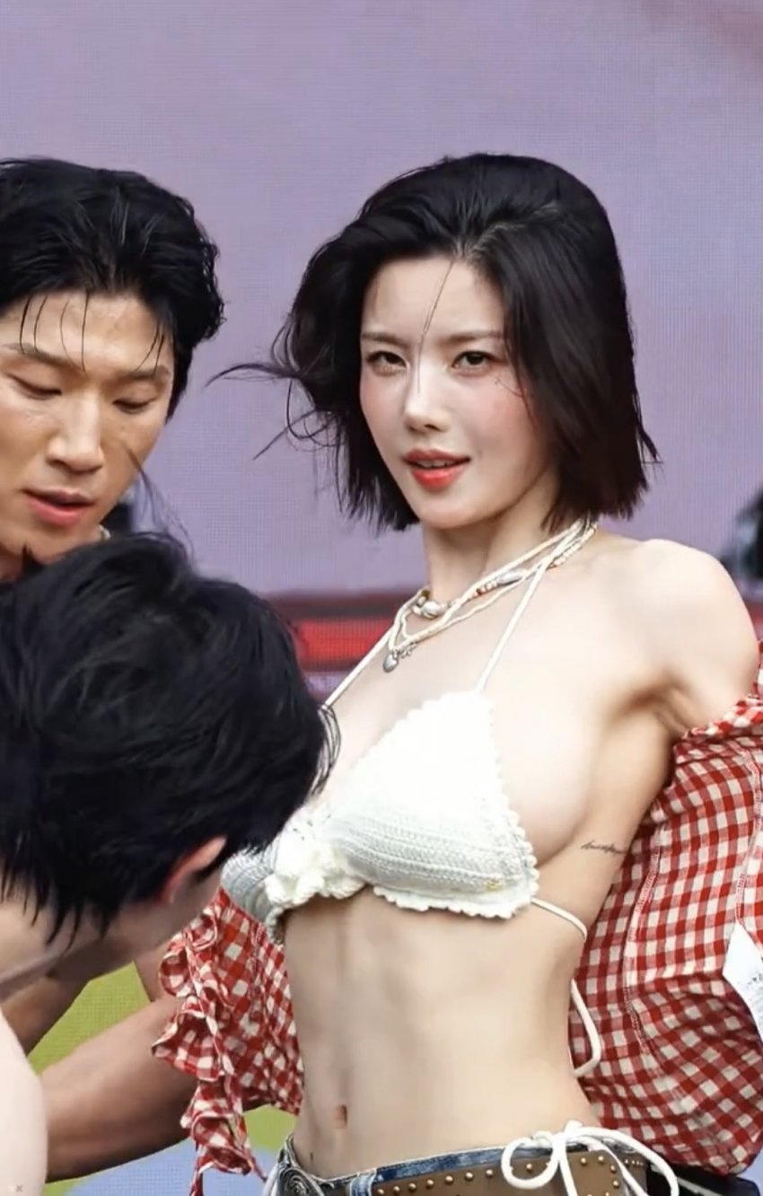 권은비님 다시보기_118391_3.jpg