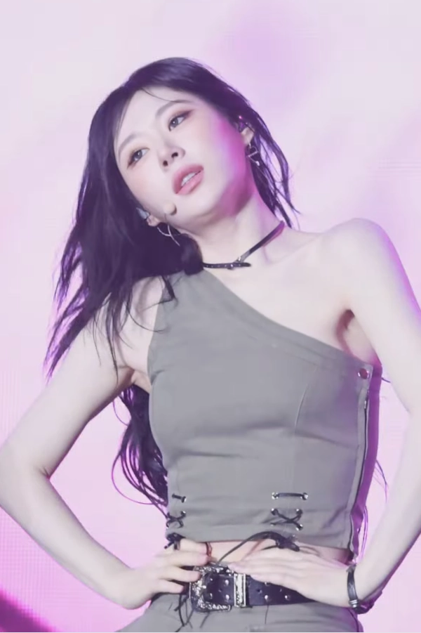 있지 채령 5장.webp_115896_5.webp