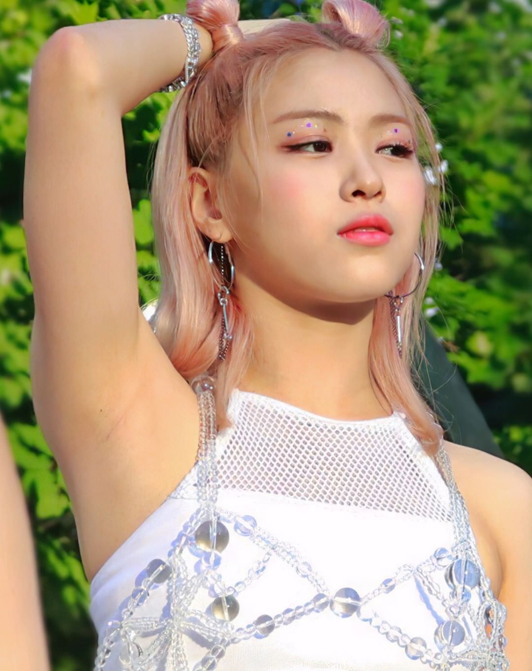 kpop_armpit_hq_20230315_164625_2.jpg