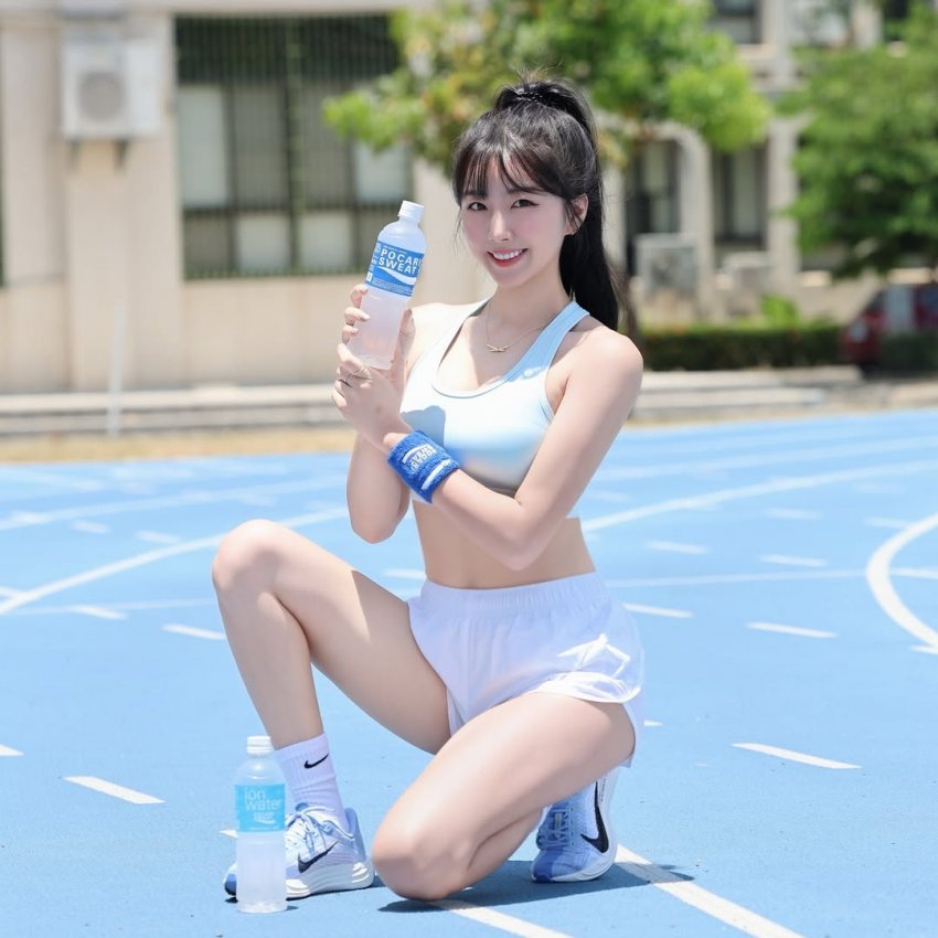 안지현 대만 포카리 광고_116805_4.jpg