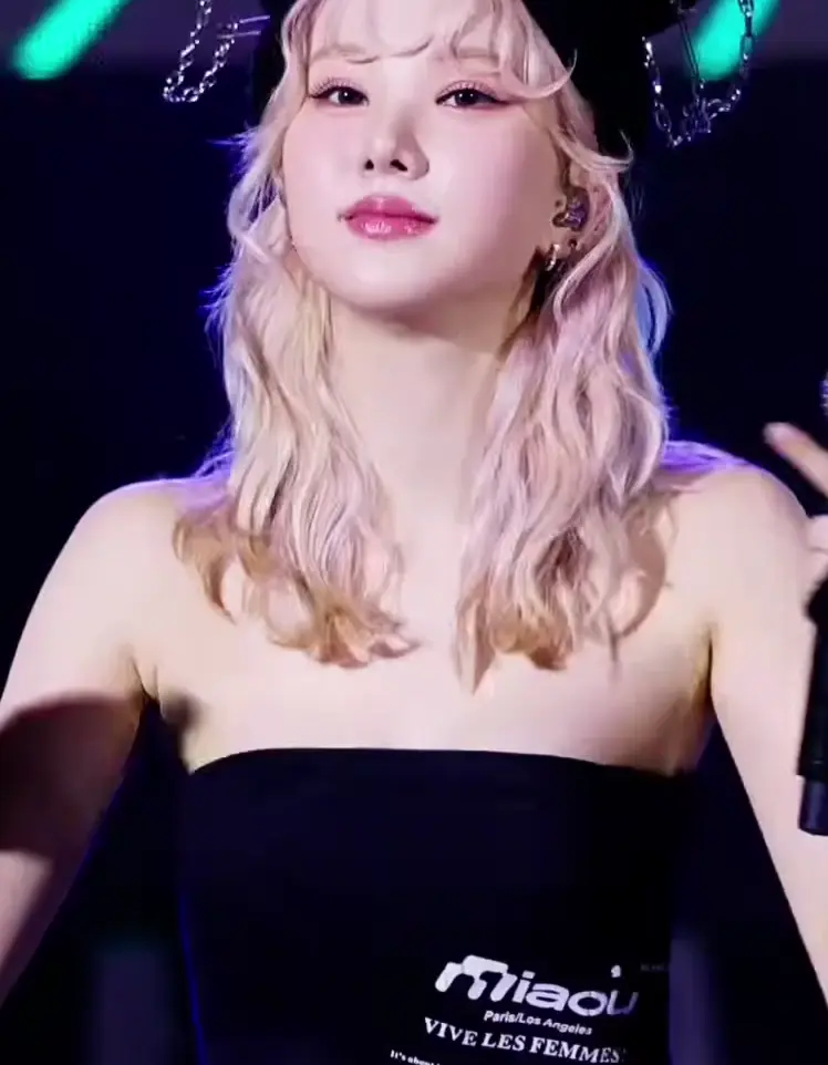 여자친구 비비지 은하 겨드랑이_115698_3.webp