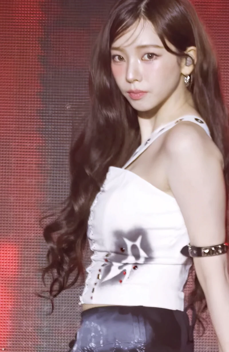 카리나 9장.webp_116455_1.webp