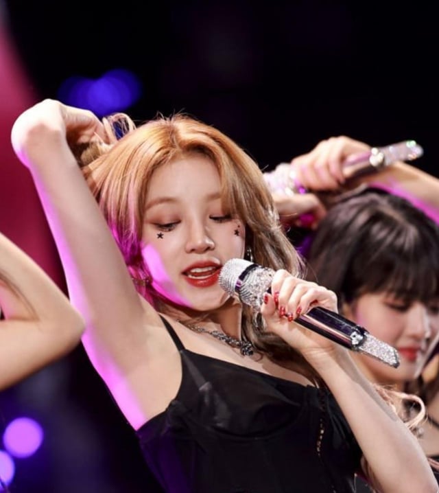 슈화,우기_115663_2.jpg