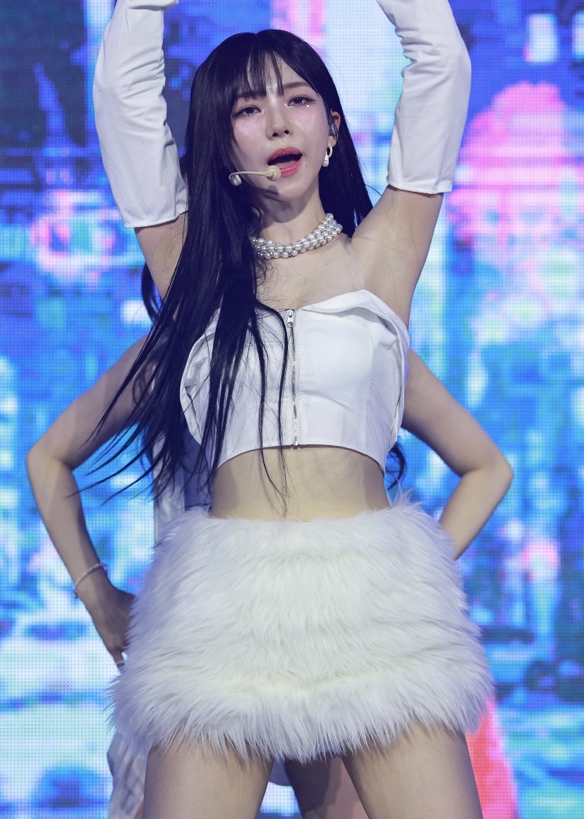 카리나 땀_116953_3.jpeg