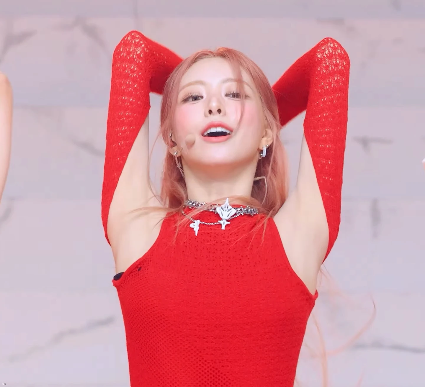 유나 10장.webp_117400_1.webp