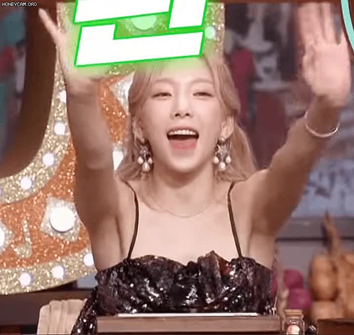 1644683976.gif