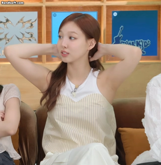 트와이스 나연_118960_5.webp