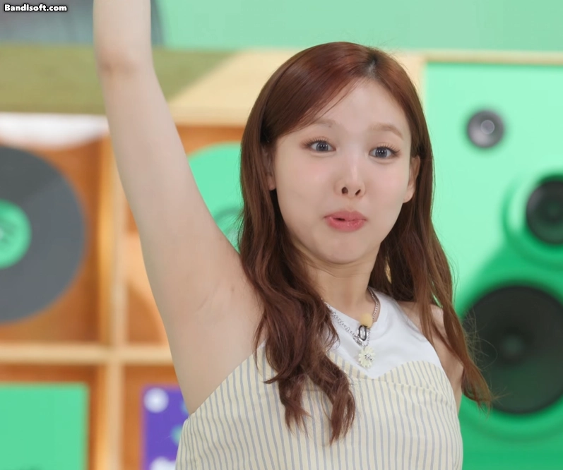 트와이스 나연_118960_3.webp