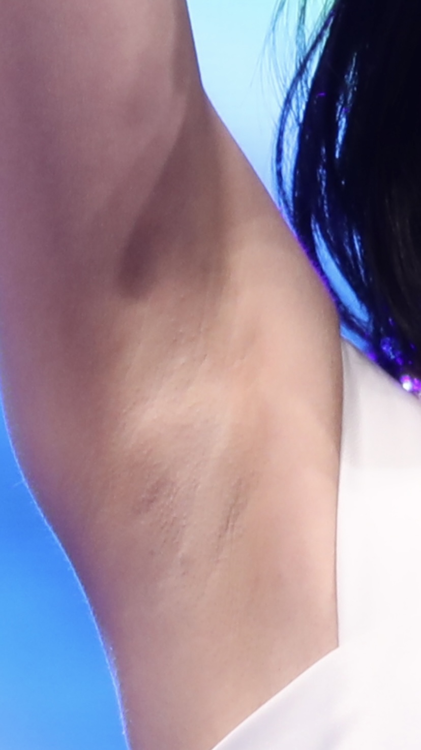 우주소녀 설아 확대샷_116625_1.jpeg