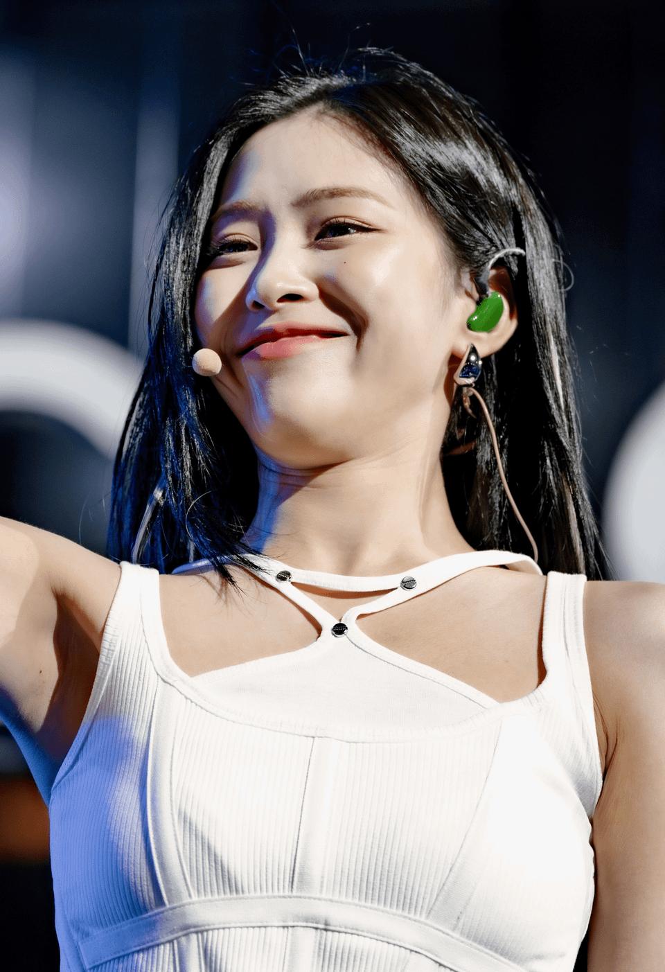 류진 생일기념_115238_25.png.jpg
