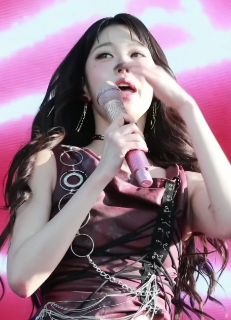 아이브 장원영 겨드랑이_119316_1.webp