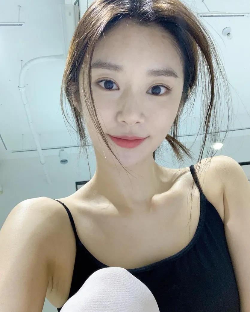 겨주빈_119094_1.webp.jpg