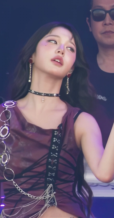 아이브 장원영 겨드랑이_119261_3.webp