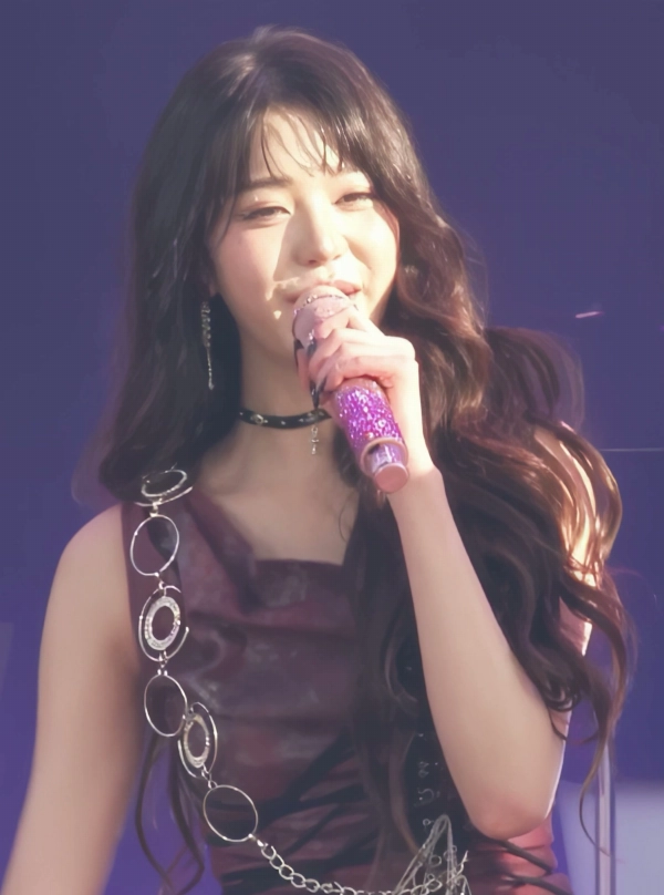 아이브 장원영 겨드랑이_119261_2.webp