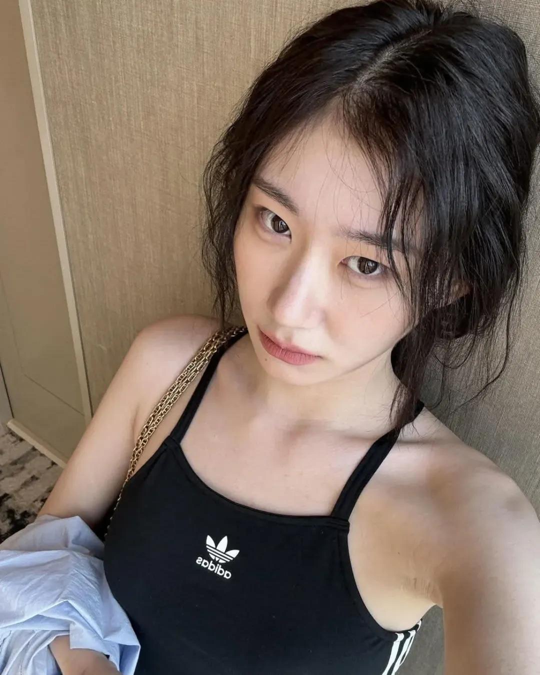 있지 채령_116476_1.webp.jpg