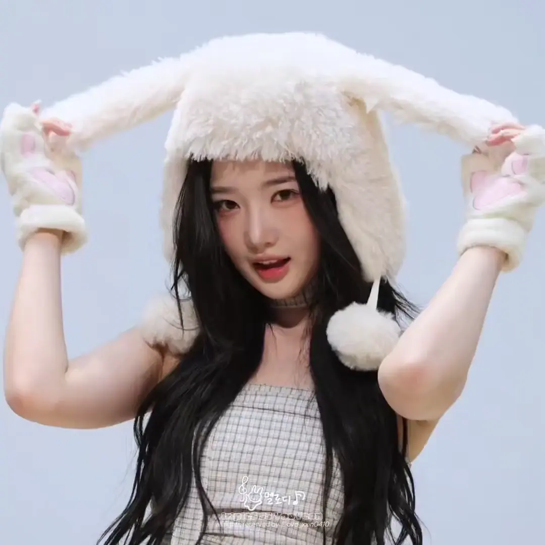 트리플에스 김유연 겨드랑이_117323_1.webp