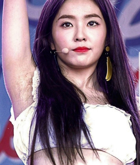 레드벨벳 아이린의 ',블랙', 겨드랑이_108553_1.jpg