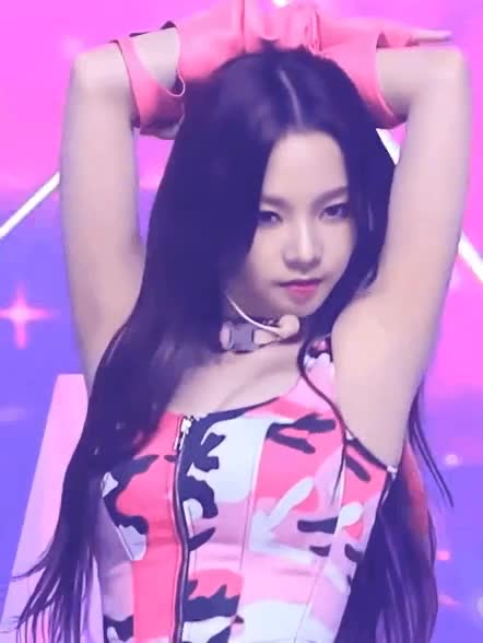 1645547753.gif