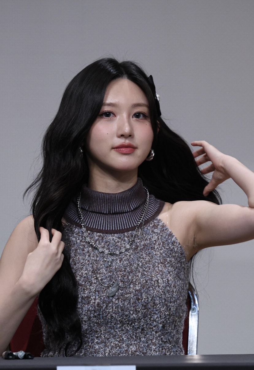 250215 아이브 가을 확대_117879_2.jpeg