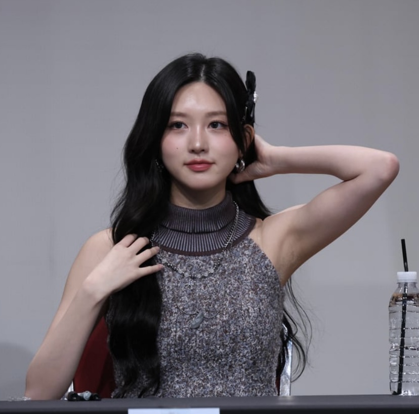 250215 아이브 가을 확대_117879_5.jpeg