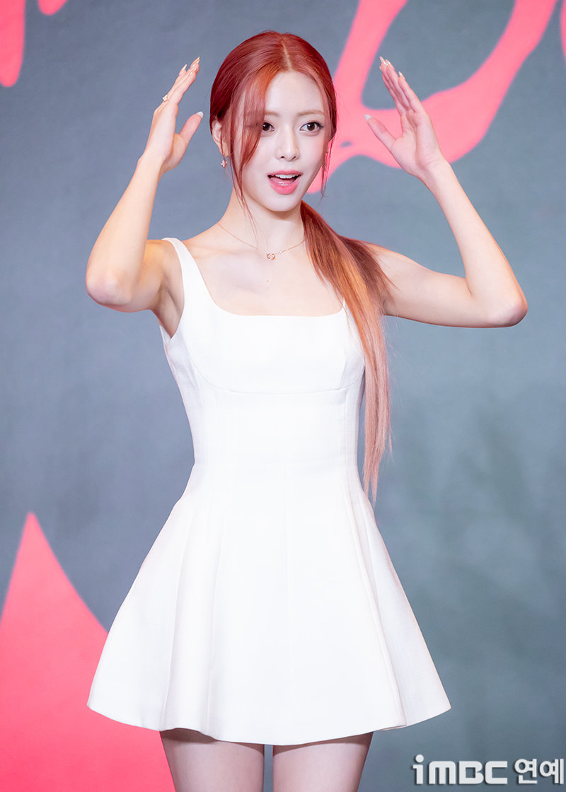 백색의 유나_117272_2.jpg