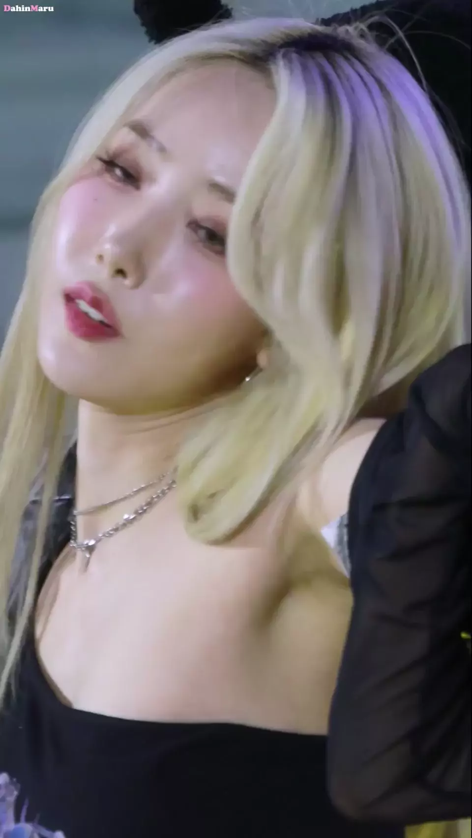 여자친구 비비지 신비 겨드랑이_118300_1.webp