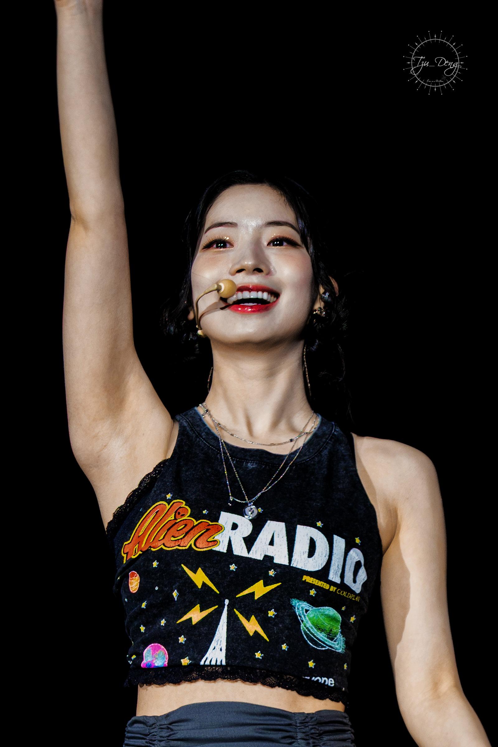 트와이스 다현 확대 겨드랑이_115831_2.jpg