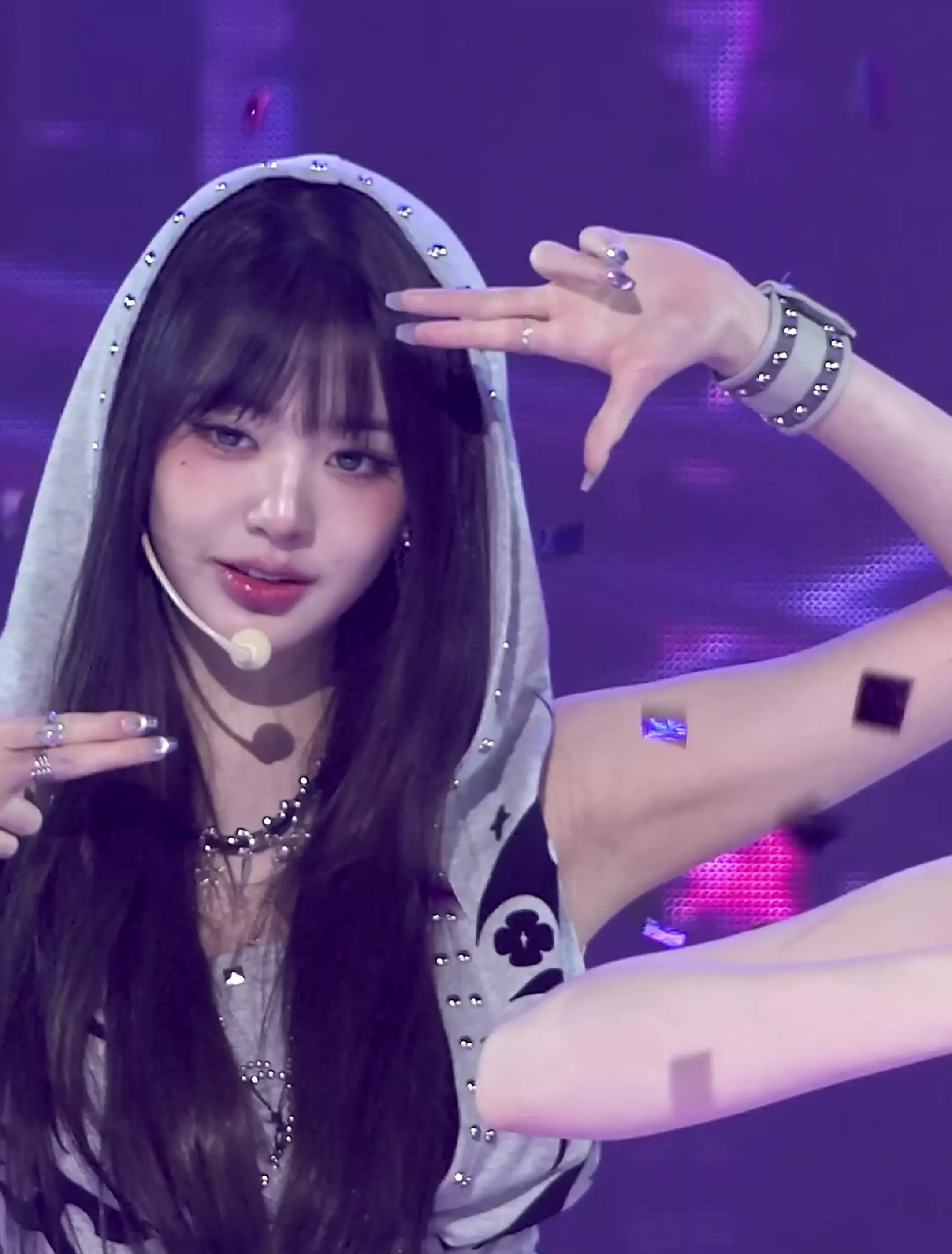 아이브 장원영 겨드랑이_121466_1.webp