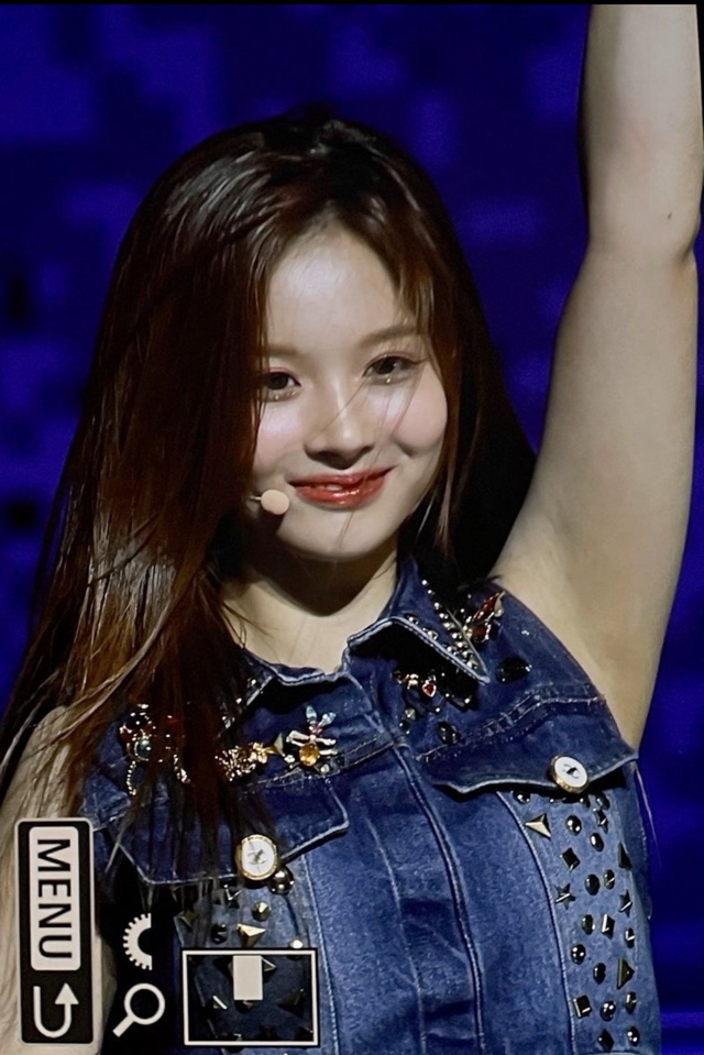 설윤_118780_12.jpg