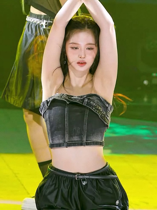 설윤_118780_8.jpg