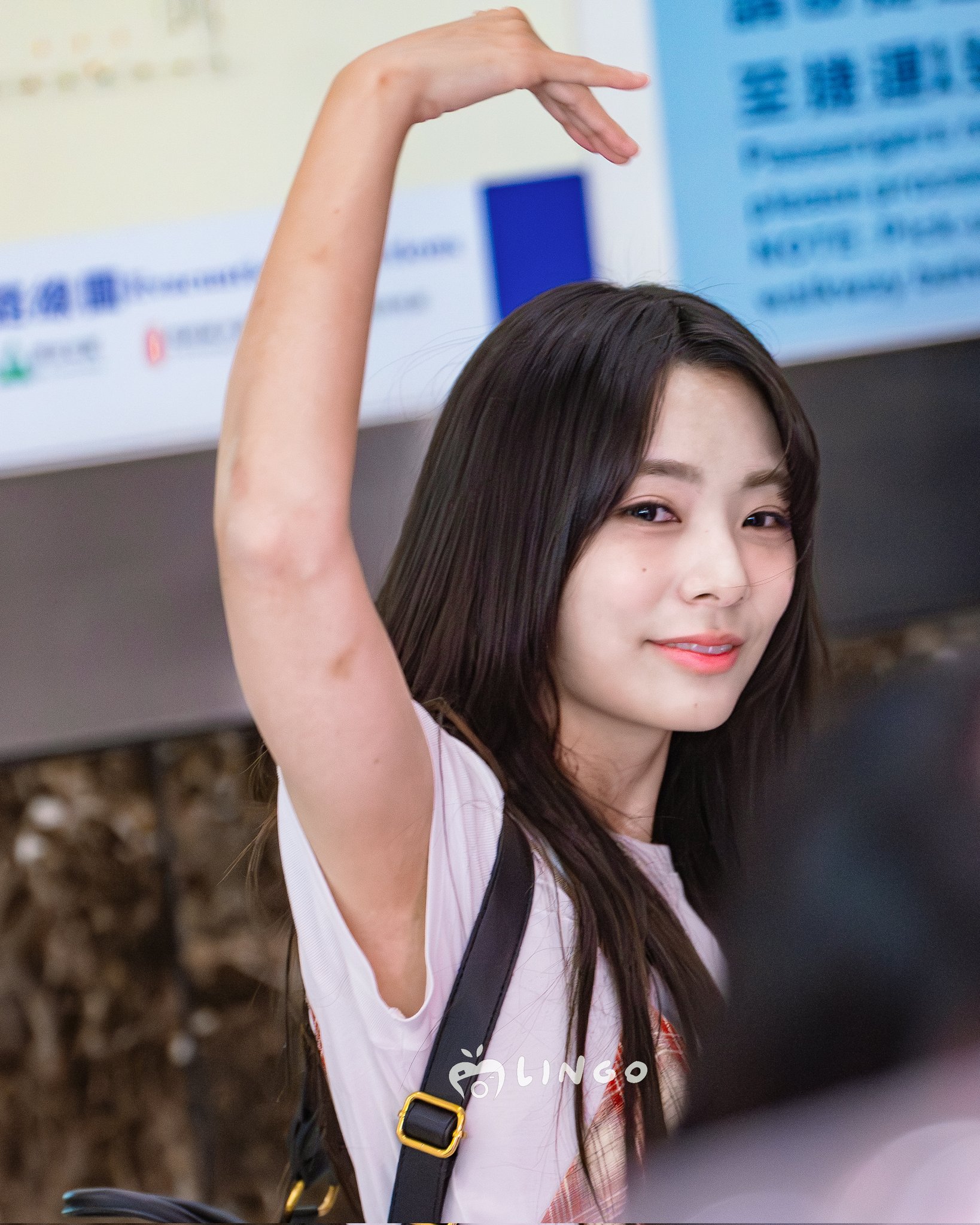 QWER 이시연 은근슬겨_124002_1.jpg