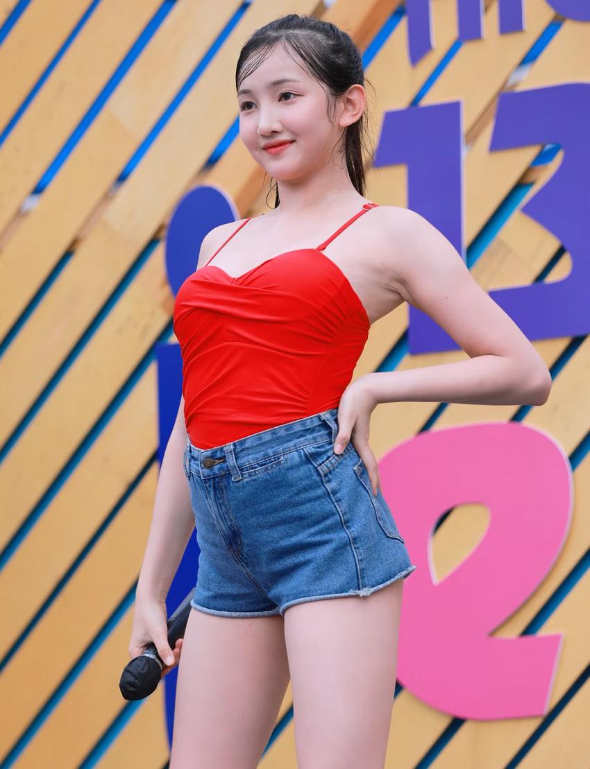 버스터즈 육덕녀 민지 워터밤 겨드랑이_108531_2.png.jpg