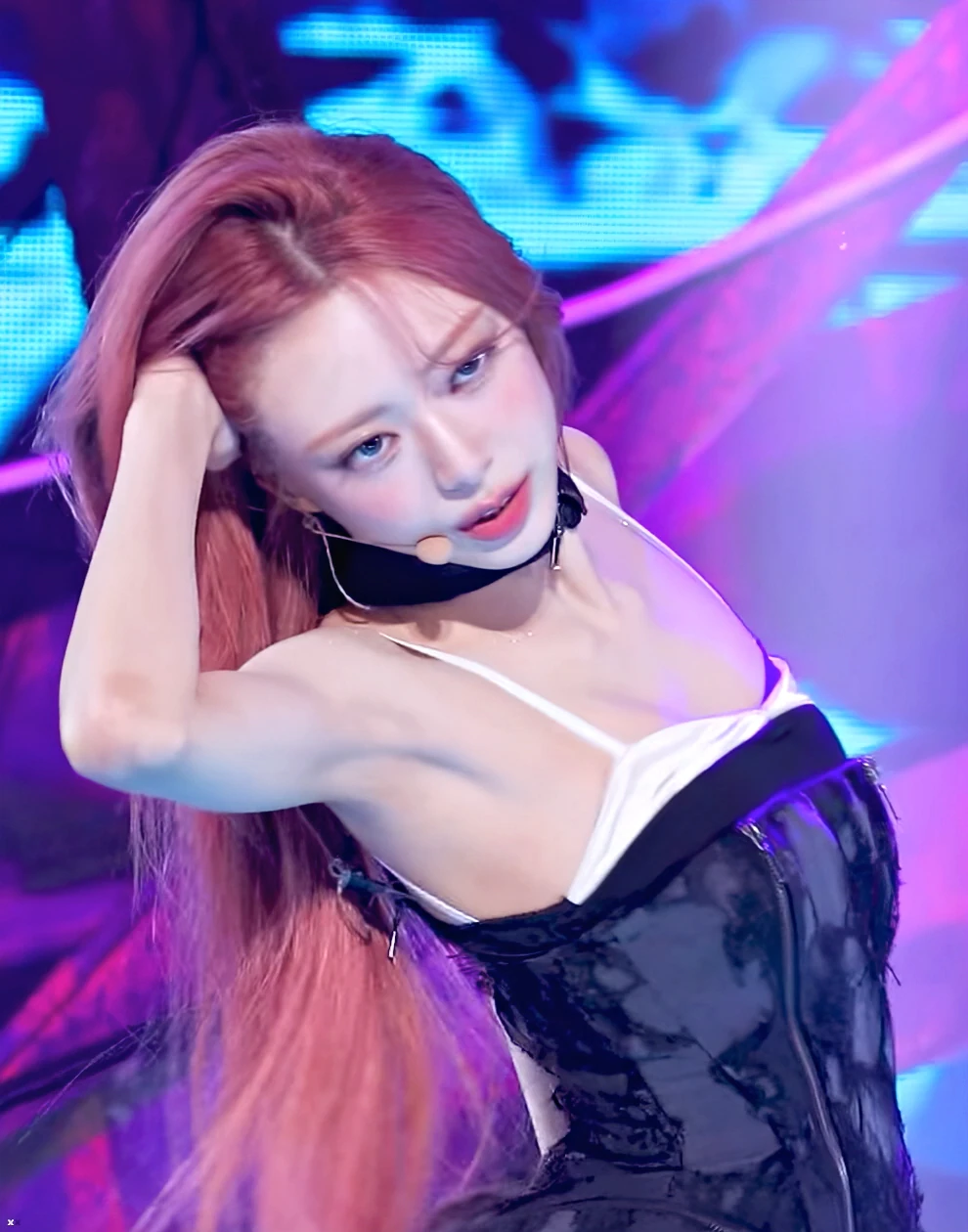 겨지의 유나 역대급 폼_117519_4.webp