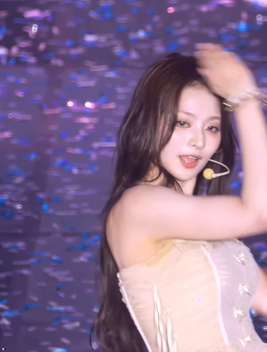 이나경 14장_119739_12.webp