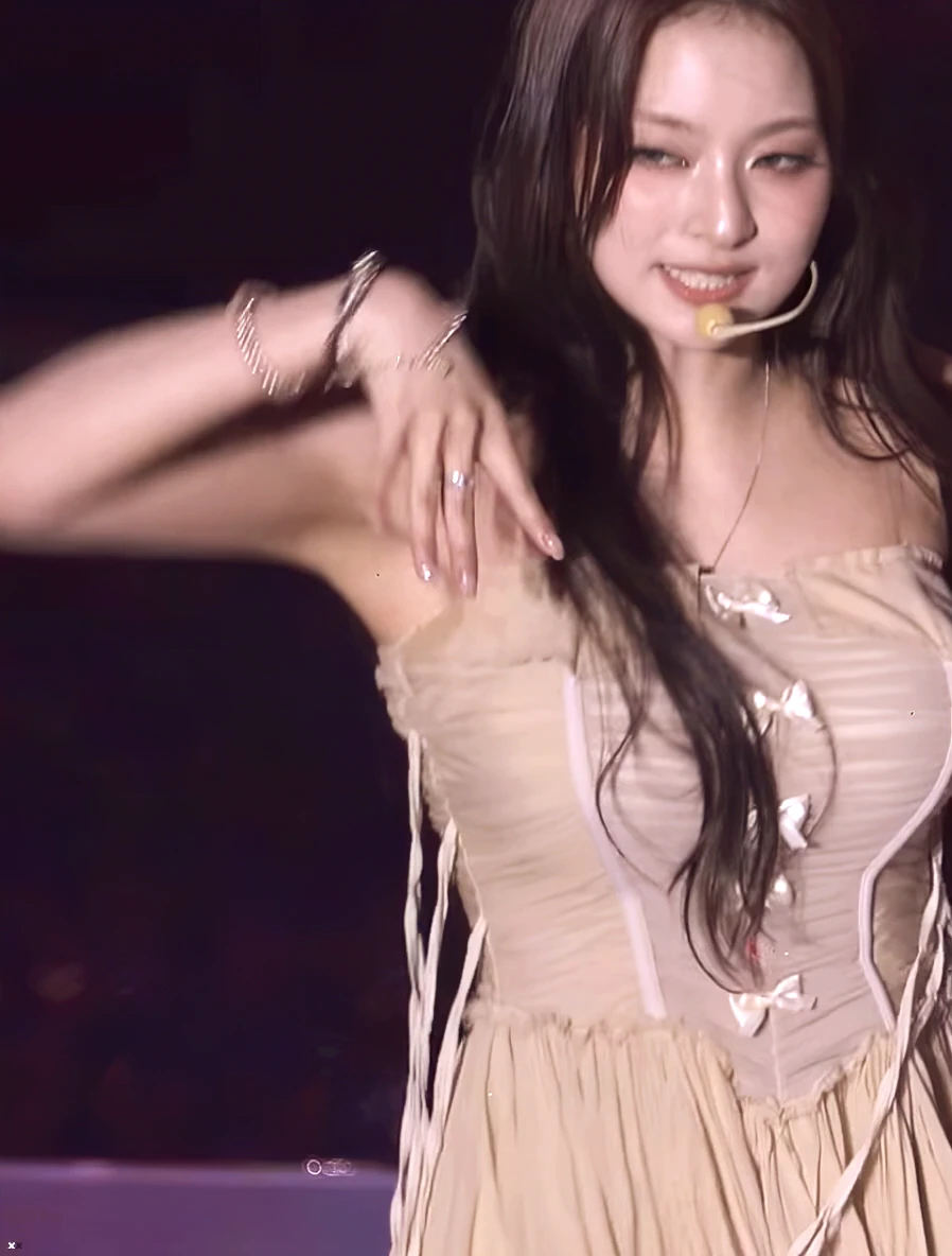 이나경 14장_119739_4.webp